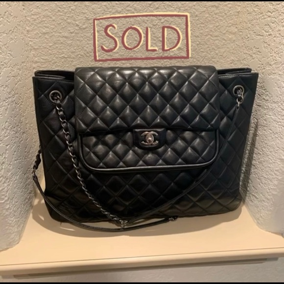 CHANEL Handbags - Chanel bag